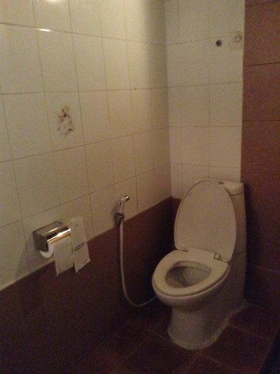 Eight Plus Hotel Bangkok Room photo